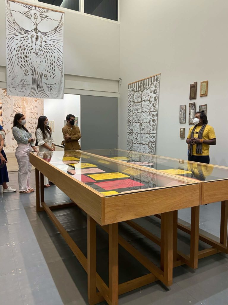 Visita a exposição de Jaider Esbell, 2021